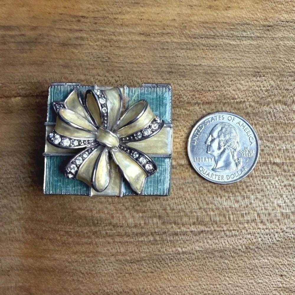 VTG Monet Enamel Gift Box Trinket Pill Ring Box Rhinestone Bow Coquette